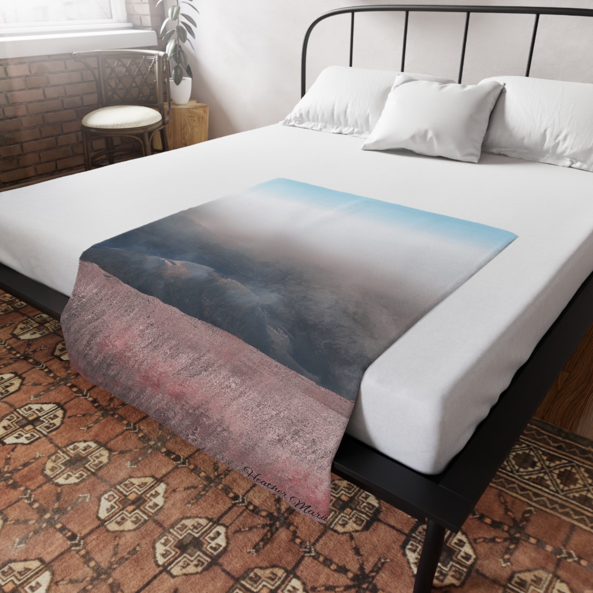 Mist-Covered Mountain Plush Fleece Blanket — Soft Scenic Landscape Throw