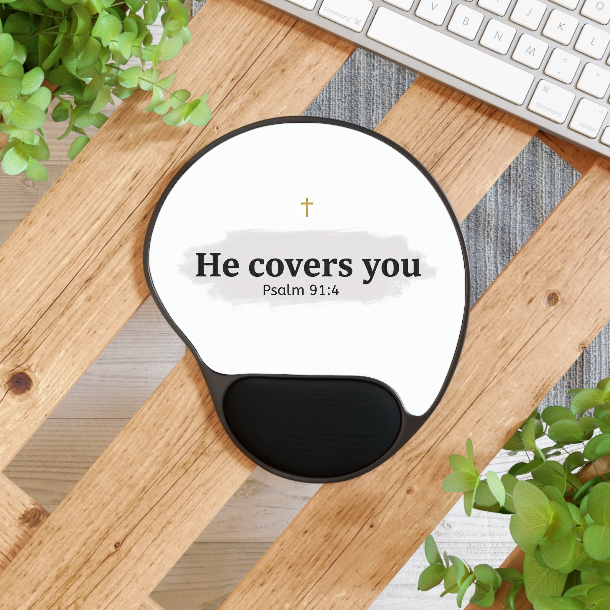 Devine Decree Ministries Gold Logo Mouse Pad with Wrist Rest